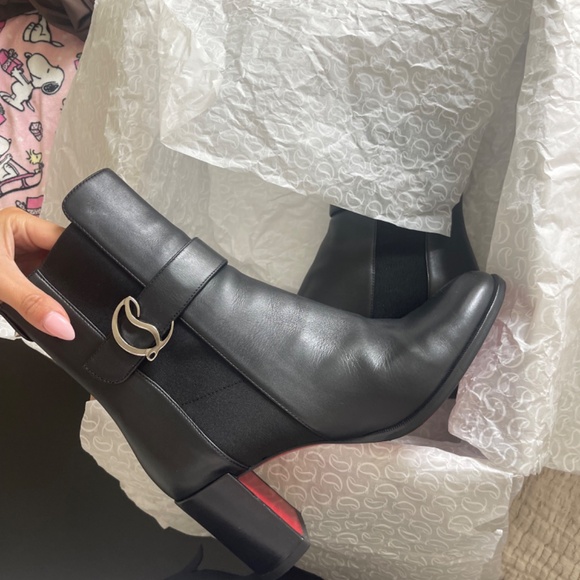 Christian Louboutin Chelsea Boots - Picture 2 of 4